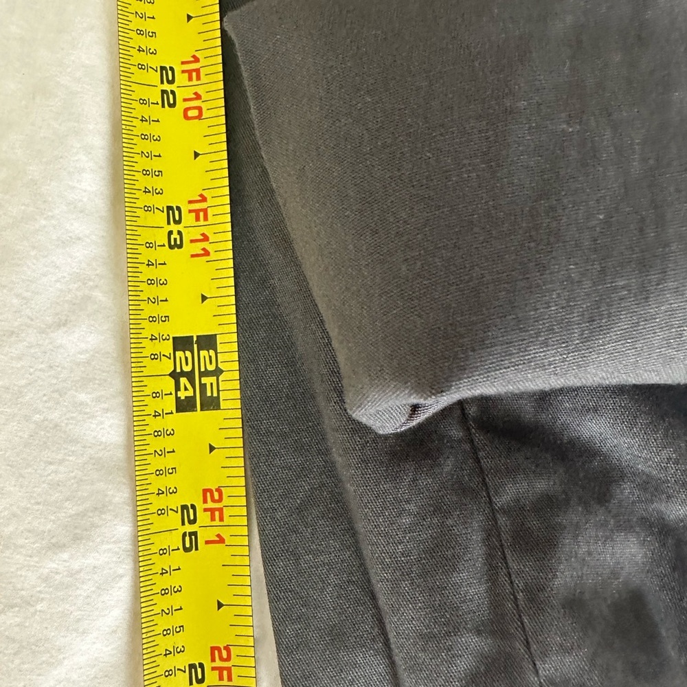 Women’s plus size 24W 2 pairs Charcoal gray and Olive green Cargo Pants - Picture 13 of 16